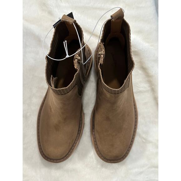 Universal Thread Women's Kyrie Chelsea Boots Size 11 Wide Tan Chunky Ankle Sock - Picture 6 of 13